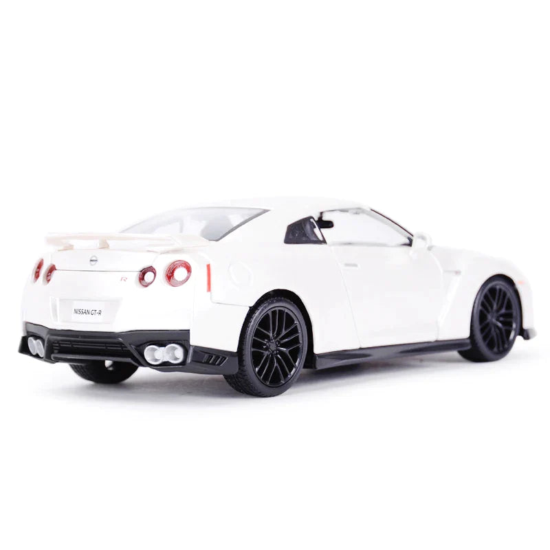 1:24 Scale Nissan GT-R